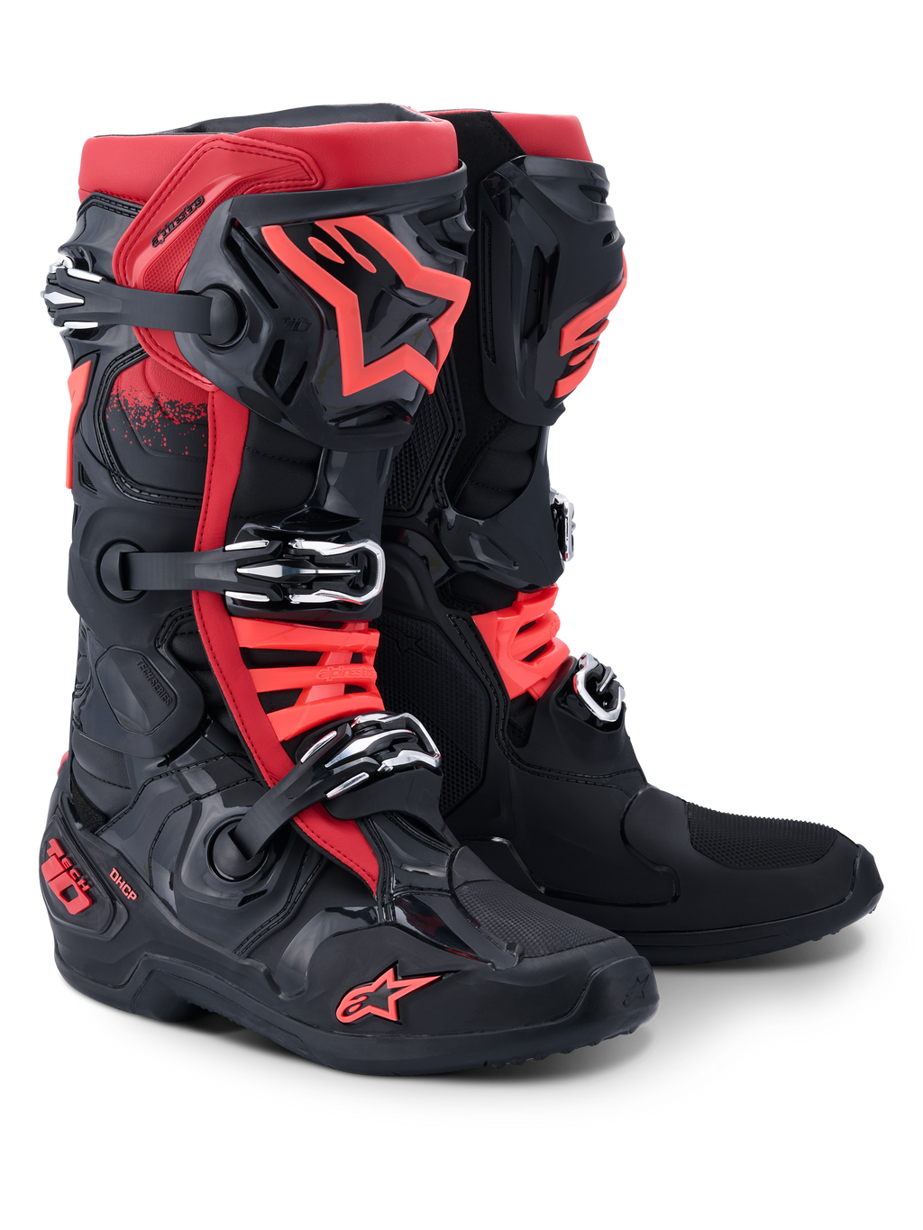 Alpinestars Tech 10-stövlar, motocrossstövlar, svarta och röda, med ett trippelspännesystem, röd Alpinestars-stjärnlogotyp på smalbenet och tån, DHCP-märkning på hälen, professionell skyddsdesign för terrängkörning