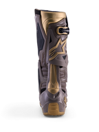 Alpinestars Tech 10 Air Gold motocrossstövlar, vy bakifrån i Earth Brown Gold med TPU-skal och gulddetaljer.