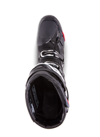 Alpinestars Tech 10 Enduro-stövlar, motocross-stövlar, svarta, vy uppifrån som visar det inre fodret, tredubbelt spännsystem och förstärkt tåparti, designade för högpresterande terräng- och endurokörning