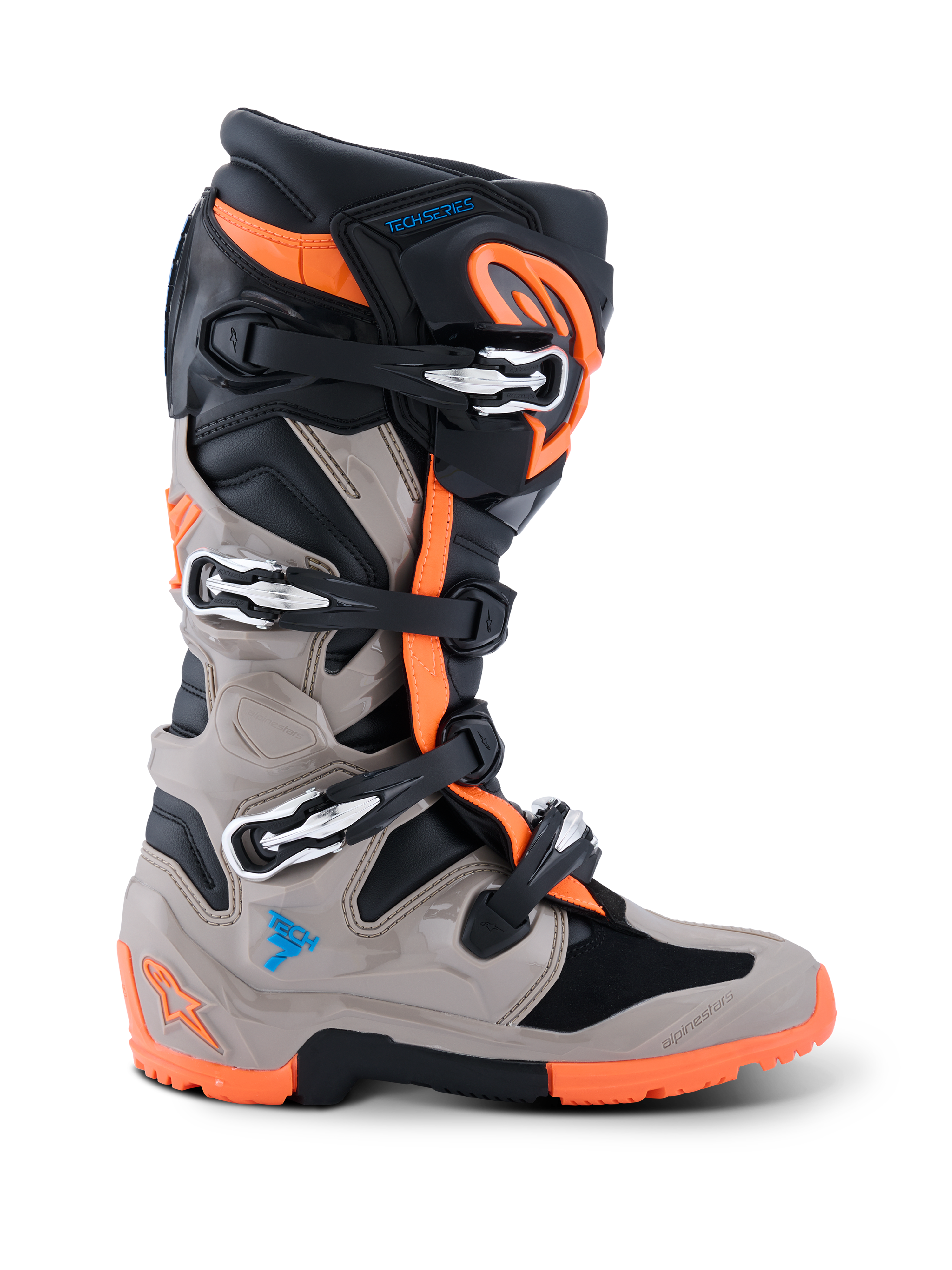 Alpinestars 2026 Tech 7 Enduro-stövlar, motocross- och endurostövlar, svart, varmgrå och neonorange, sidoprofil, med ett stängningssystem med fyra spännen, TPU-skyddspaneler och en specialiserad orange dubbelkomponentsula för terrängprestanda