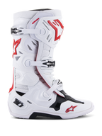 Alpinestars Tech 10 Supervented-stövlar, motocrossstövlar för terrängracing, vita med röda och svarta detaljer, justerbart spännsystem med flera spännen, perforerade ventilationspaneler, röd stjärnlogotyp, DHCP-teknik, förstärkta skyddspaneler och robust terrängsula