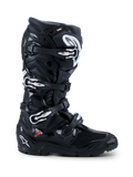Alpinestars 2026 Tech 7 Enduro Drystar®-stövlar, svarta motorcykelstövlar för terrängkörning, profilvy med fyra silverfärgade spännen, robust dubbelkomponentsula för enduro och omfattande TPU-skydd med matt och blank svart finish.