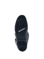 Alpinestars 2026 Tech 7 Enduro Drystar®-stövlar, svarta, vy underifrån av den specialiserade enduro-sulan i dubbelkomponent, med geometriska mönster för grepp i all terräng och vit Alpinestars-logotyp