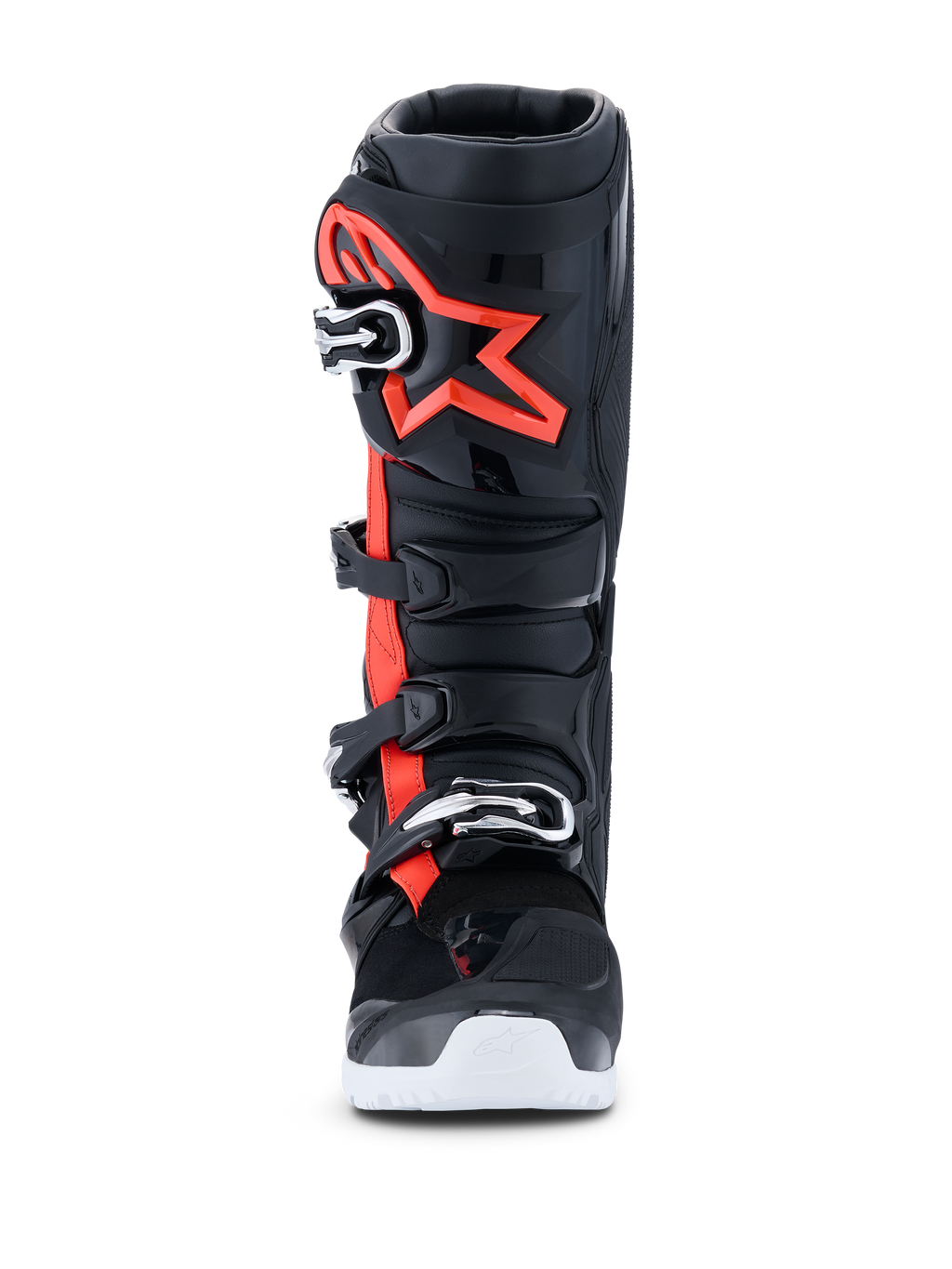 Alpinestars 2026 Tech 7 Enduro Drystar®-stövlar, motocross- och endurostövlar, svarta, röd fluo och vita, vy framifrån, med ett stängningssystem med fyra spännen, förstärkt TPU-skenbensplatta med en stor röd Alpinestars-logotyp och vit yttersula, konstruerade för vattentät terrängprestanda.