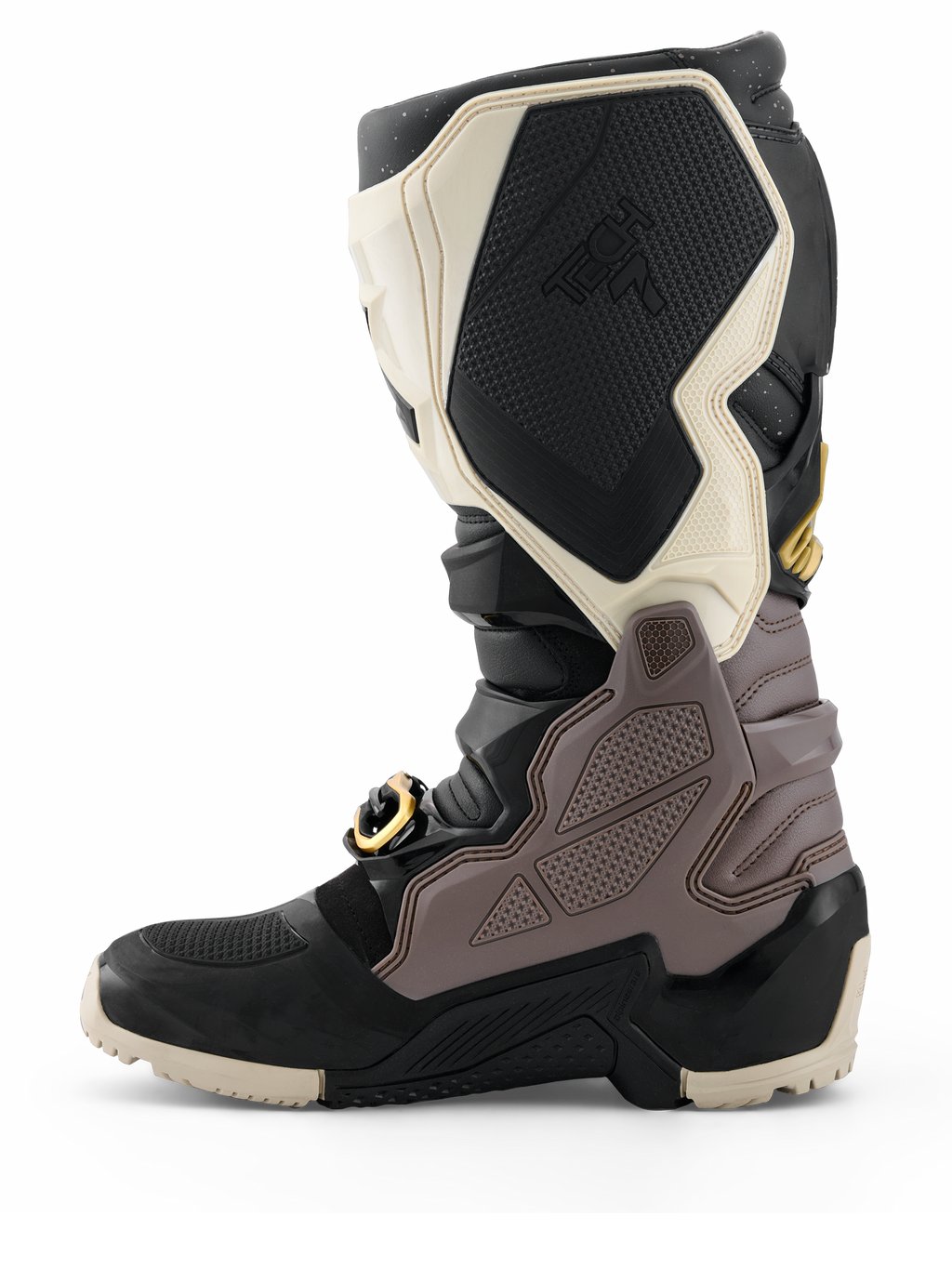 Alpinestars 2026 Tech 7 Enduro Drystar® stövlar, motocross-stövlar, svart, mörkgrå och guld, sidoprofil som framhäver de hållbara TPU-panelerna, guldfärgat spänne och robust enduro-sula för terrängkörning.
