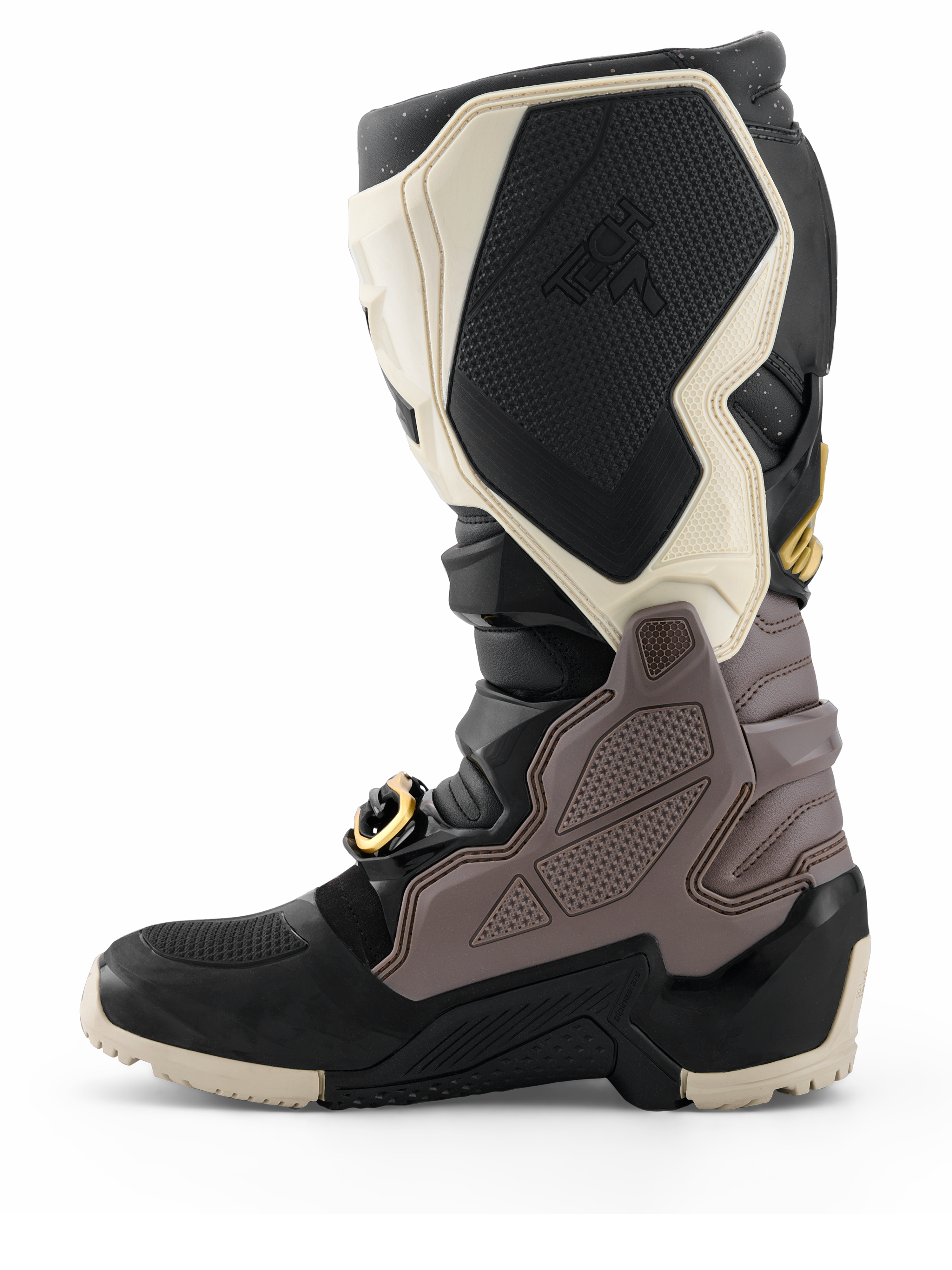 Alpinestars 2026 Tech 7 Enduro Drystar® stövlar, motocross-stövlar, svart, mörkgrå och guld, sidoprofil som framhäver de hållbara TPU-panelerna, guldfärgat spänne och robust enduro-sula för terrängkörning.