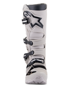 Alpinestars Tech 7 Enduro Drystar® stövlar, enduro- och terrängstövlar, Gray Sand, ljusgrå med svarta detaljer och logotyp, med ett stängningssystem med fyra spännen, förstärkt skenbensplatta och robust design för prestanda i alla väder