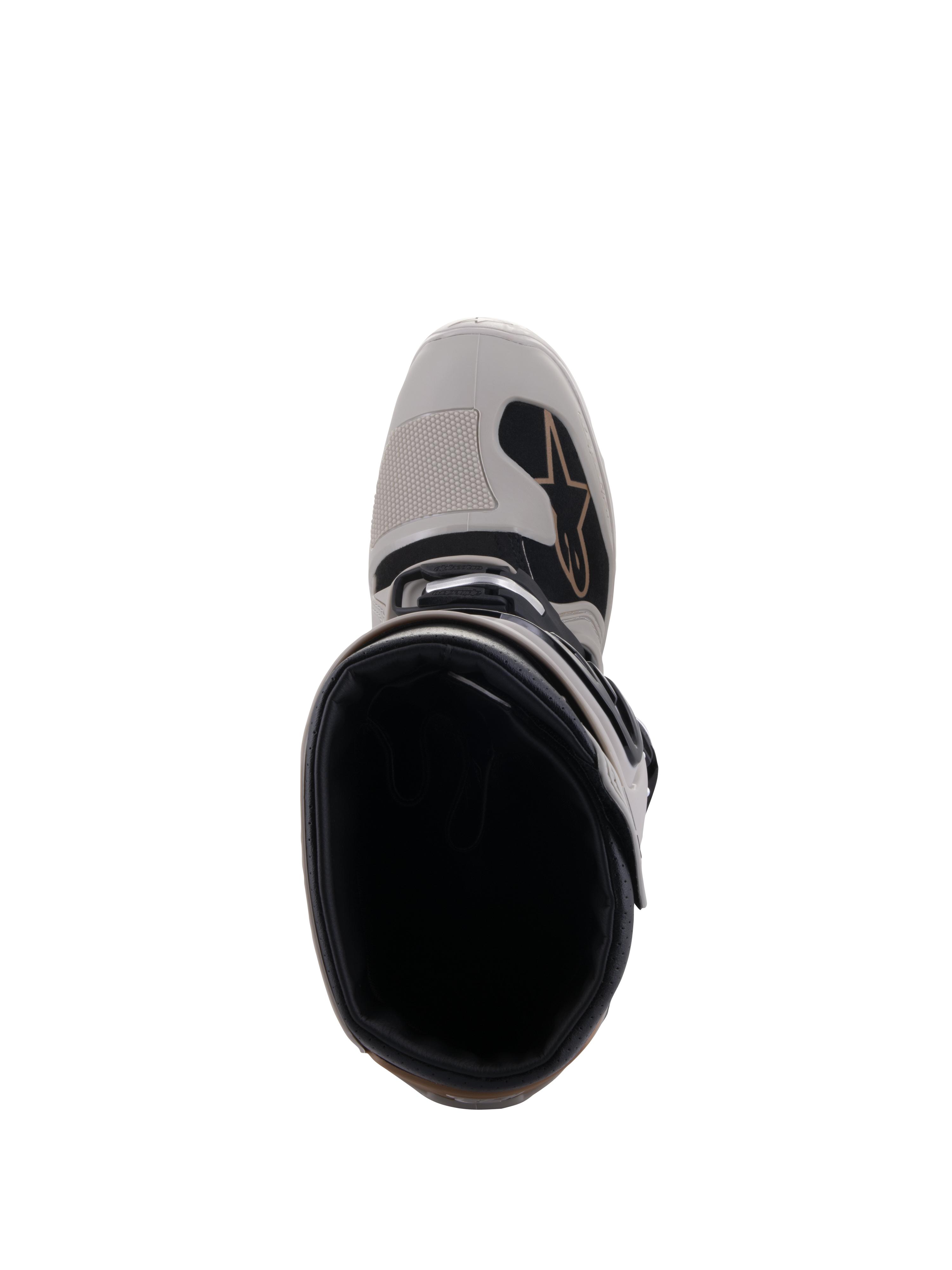 Alpinestars Tech 7 Enduro Drystar® stövlar, Gray Sand, vy uppifrån in i stövelöppningen och på den förstärkta tån, med svarta detaljer och Alpinestars-logotypen, vattentäta motorcykelstövlar för terrängkörning
