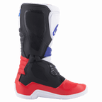 Alpinestars Tech 3 Boots, motocross-stövlar, vita, klarröda och mörkblå, sidoprofil som framhäver TPU-skenbenplattan och den skyddande konstruktionen, slitstarkt syntetmaterial för terrängkörning