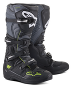Alpinestars Tech 5-stövlar, motocross- och offroad-stövlar, svarta, cool gray och gul fluo, med ett stängningssystem med fyra spännen, vita logotyper på smalbenen och neongula detaljer, slitstark mikrofiberkonstruktion för terrängprestanda.