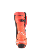Alpinestars Supertech R Vented-stövlar, racingstövlar för motorcykel, klarröd och neonröd, baksida med perforerad konstruktion för ventilation, TPU-hälskydd och vit Alpinestars-logotyp
