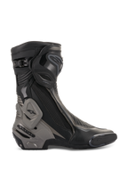 Alpinestars SMX Plus V2 Boots, Motorcycle Racing Boots, Black and Dark Gray, side profile showing advanced TPU shin plate and heel counter, Multi-Link Control system, flexible accordion zones, lateral zipper closure, and aerodynamic microfiber construction for performance riding