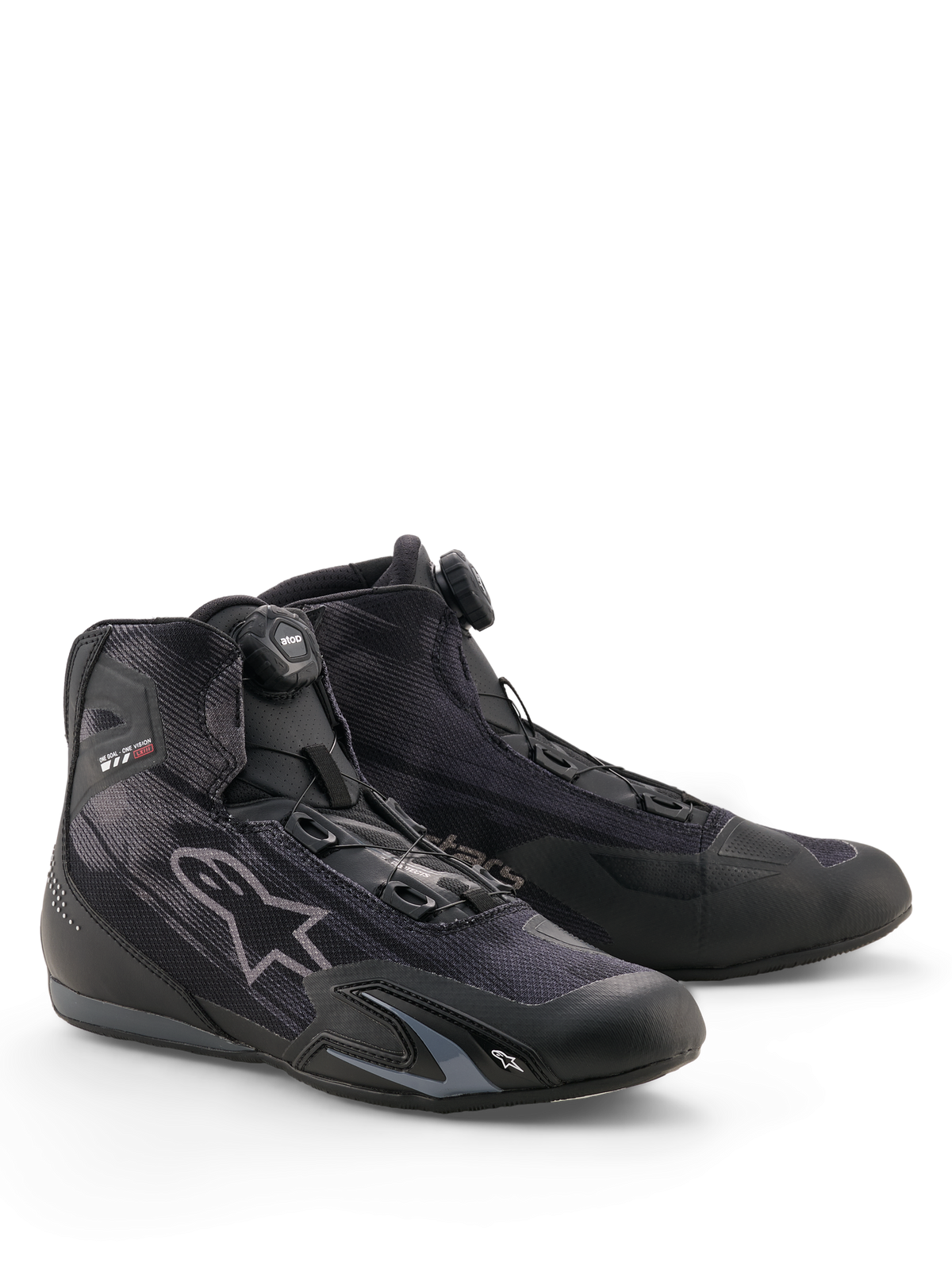 Alpinestars Celer Superair-skor, motorcykelskor, svarta och mörkgrå, med Rotor-stängningssystem, ovandel i textil med hög luftgenomströmning, sportig profil med Alpinestars-logotyp, designade för körning i varmt väder
