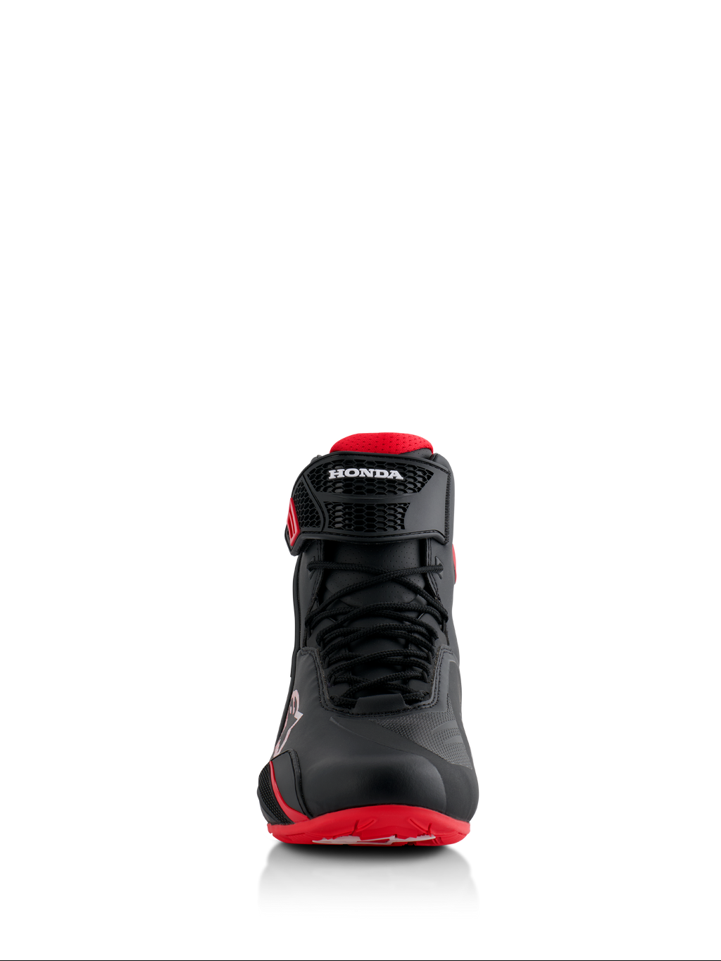 Alpinestars Honda Faster-4-skor, svarta och röda, vy framifrån, med sömlös mikrofiberkonstruktion, snörning och justerbar vristrem med Honda-logotyp