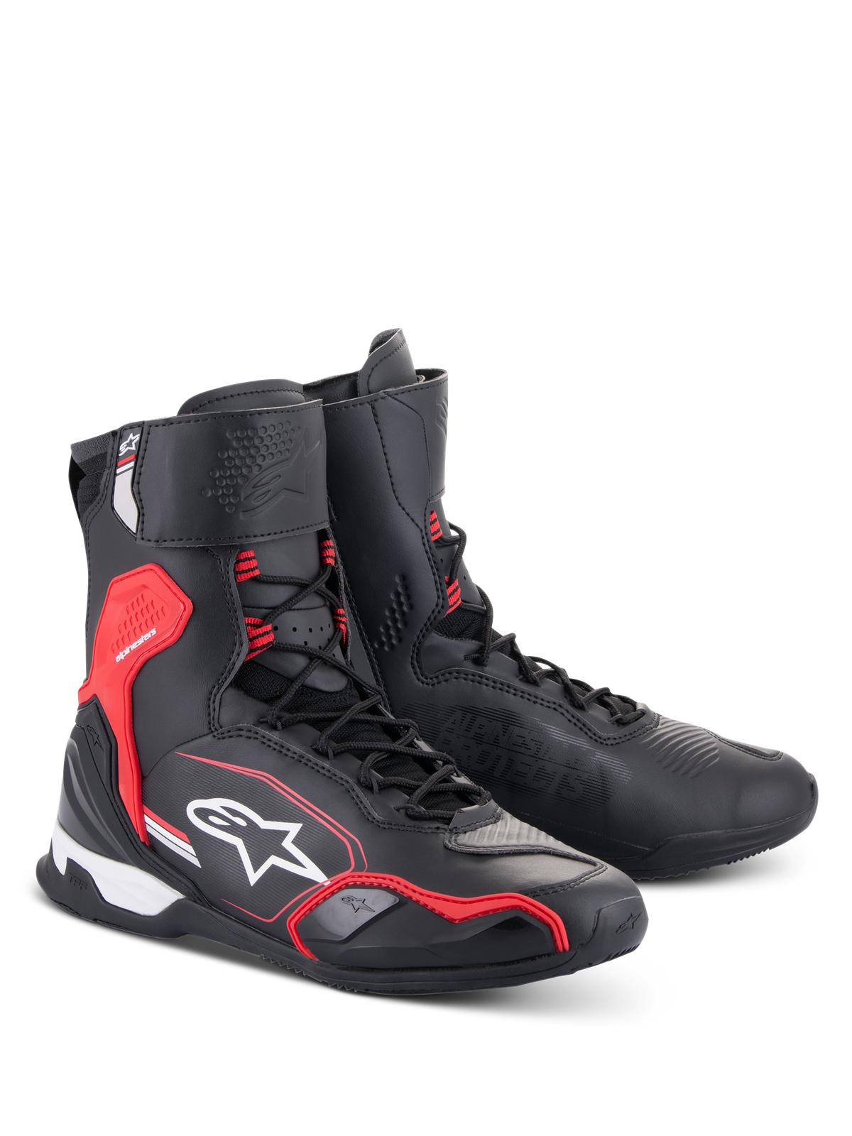 Alpinestars Superfaster-skor, MC-skor, svarta, klarröda och vita, hög modell med snabbsnörningssystem, förstärkt fotleds- och hälskydd, med Alpinestars-logotyp och teknisk mikrofiberkonstruktion