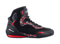 Alpinestars FQ20 Faster-3 Rideknit-skor, svarta höga motorcykelskor med klarröda och vita grafiska detaljer, med Fabio Quartararo-logotyper och mönster, ovandel i stickad mesh med snörning och ankelrem, sportig gummisula med röda detaljer, stilren racinginspirerad design