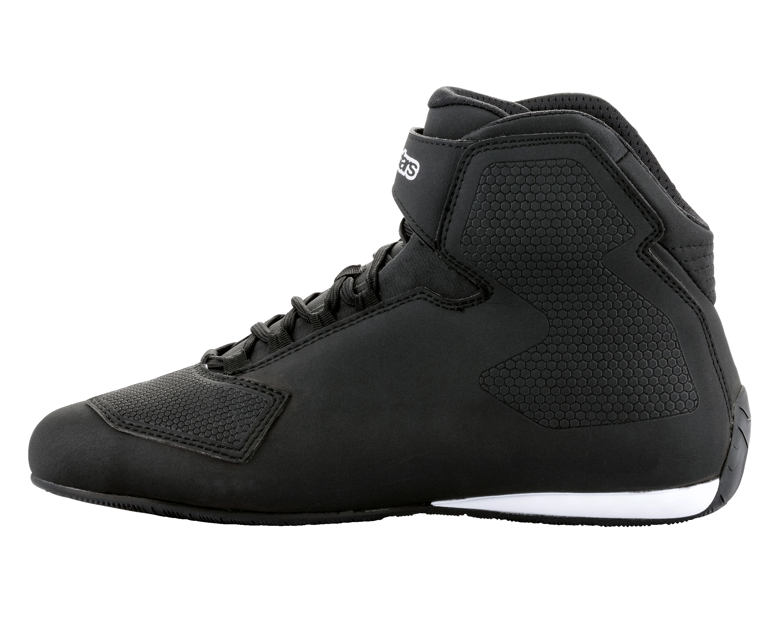 Alpinestars Sektor Shoes, svarta och vita motorcykelskor, hög modell, snabbsnörningssystem med ankelrem, chassi i texturerad mikrofiber, vit suldetalj vid hälen, smidiga skyddsskor för vägkörning