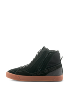 Alpinestars Stated-skor, urbana motorcykelskor, Black and Gum, profilvy som visar sidodragkedja, vulkaniserad gummisula och texten 'ONE GOAL. ONE VISION.' på ovandelen i mocka och canvas
