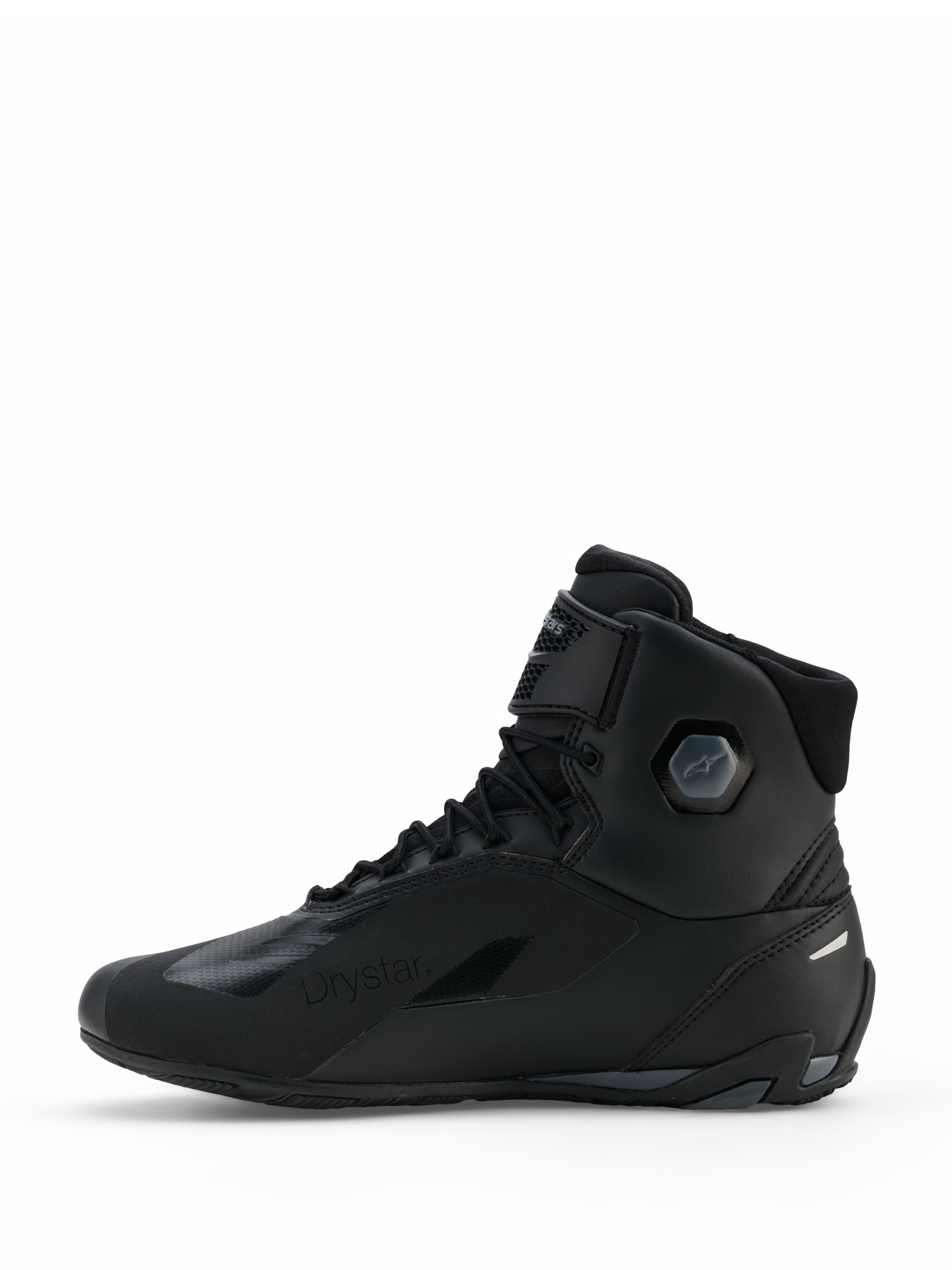Alpinestars Faster-4 Drystar® skor, motorcykelskor, Black Cool Gray, profilvy från sidan med sömlös mikrofiberkonstruktion, vattentät Drystar-märkning, snörning med ankelrem och integrerad skyddande ankelstruktur.