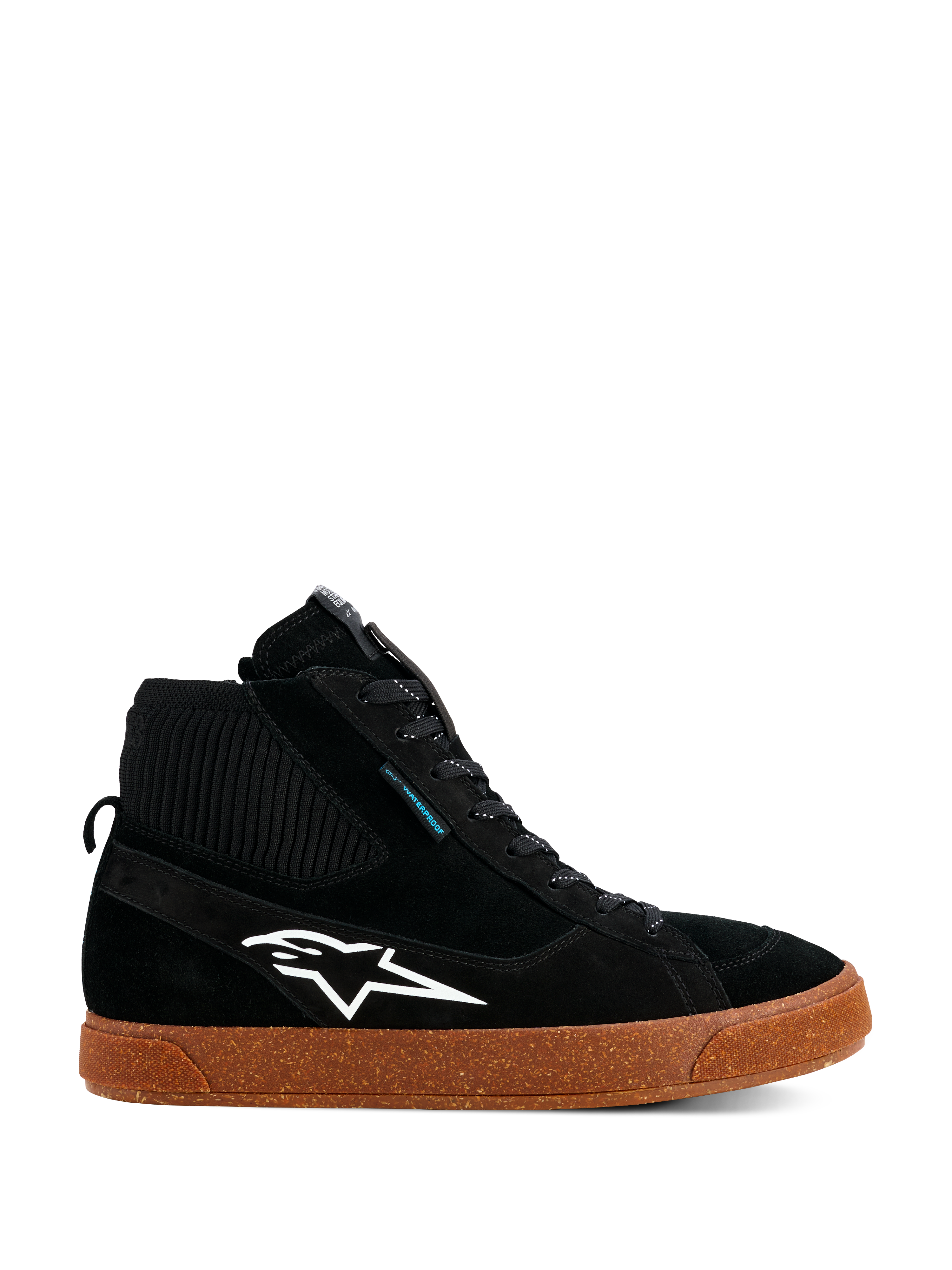 Alpinestars Stated Waterproof-skor, svarta höga motorcykelsneakers, konstruktion i mocka och stickat material, vit Alpinestars-logotyp, spräcklig brun vulkaniserad gummisula, urbana mc-skor, modern skate-inspirerad design