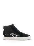 Alpinestars Ride-63 Canvas Shoes, svarta och vita höga motorcykelsneakers, urban och avslappnad motorcykelsko, ovandel i canvas och mocka, sidoprofil med vit Astars-logotyp, platt vit gummisula