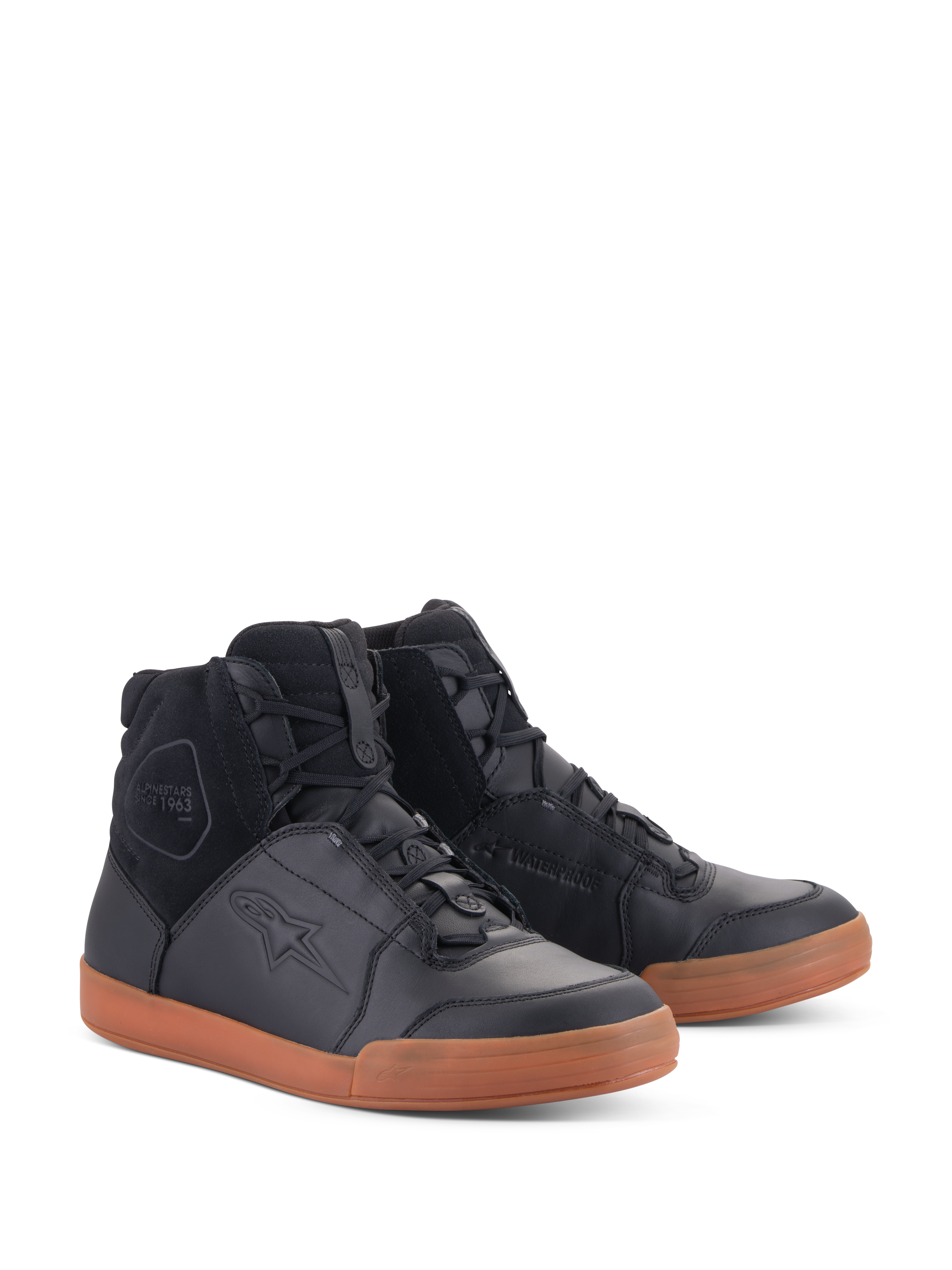 Alpinestars Chrome Drystar®-skor, urbana vattentäta motorcykelskor, ovandel i svart läder och mocka med gummifärgad sula, high-top sneakerdesign, avslappnad körutrustning med skyddande egenskaper