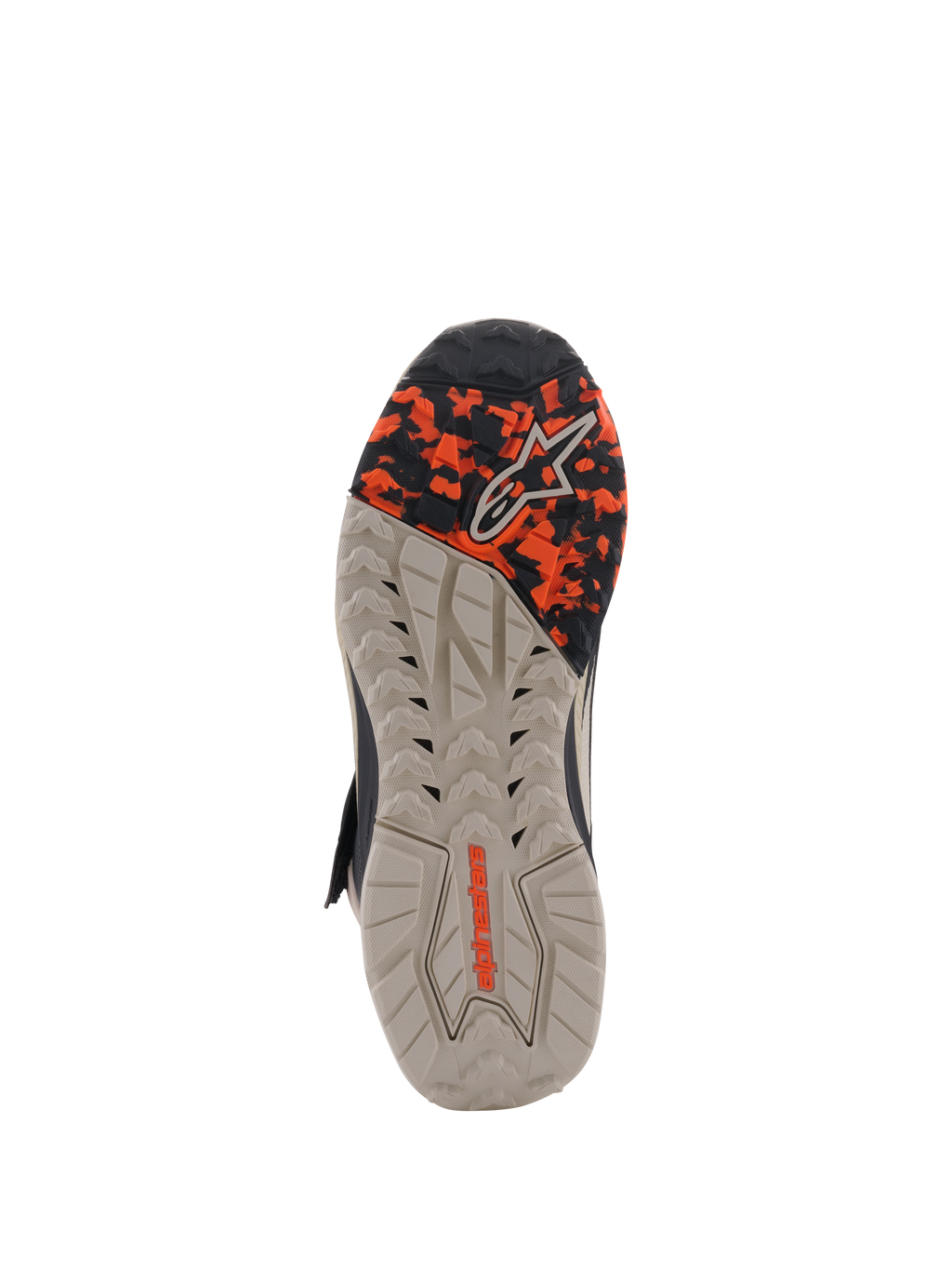 Alpinestars Speedstreet-skor, vy av yttersula, Black Almond Hot Orange, med en oljebeständig gummisula med flera texturer, kamouflagemönstrad framfot och präglad Alpinestars-logotyp, designad för grepp och stabilitet.