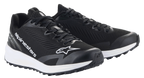Alpinestars Meta Road V2-skor, sportskor, svarta och vita, ovandel i ventilerande mesh med vit Alpinestars-logotyp, tjock vit mellansula, atletisk design för racingteamets arbetskläder