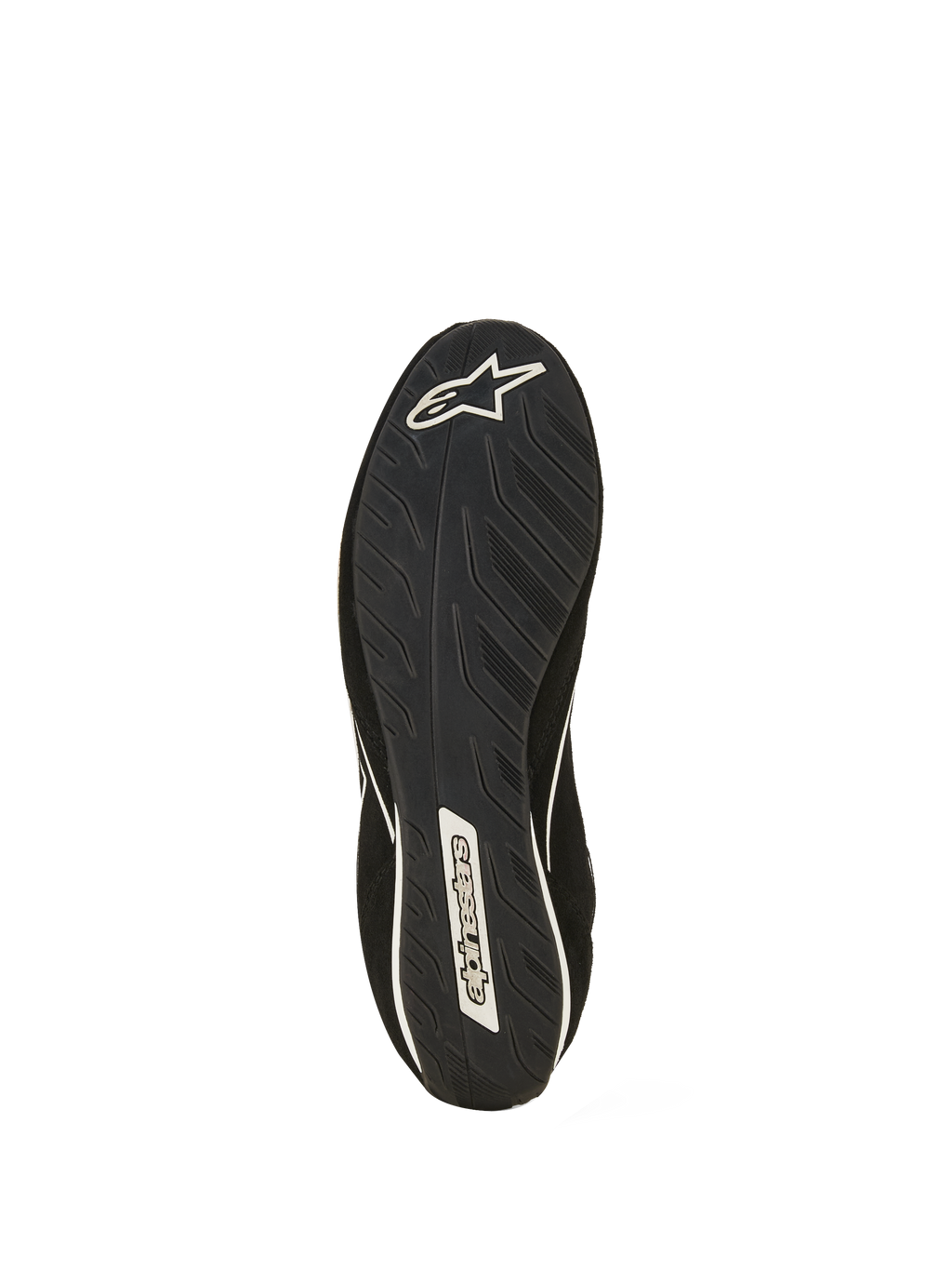 Alpinestars SP V3 Shoes FIA, vy av sulan på svart racingsko, med exklusiv gummiblandning och linjetexturerat grepp för optimal pedalkänsla, vit Alpinestars stjärnlogotyp vid hälen och ordmärke vid hålfoten