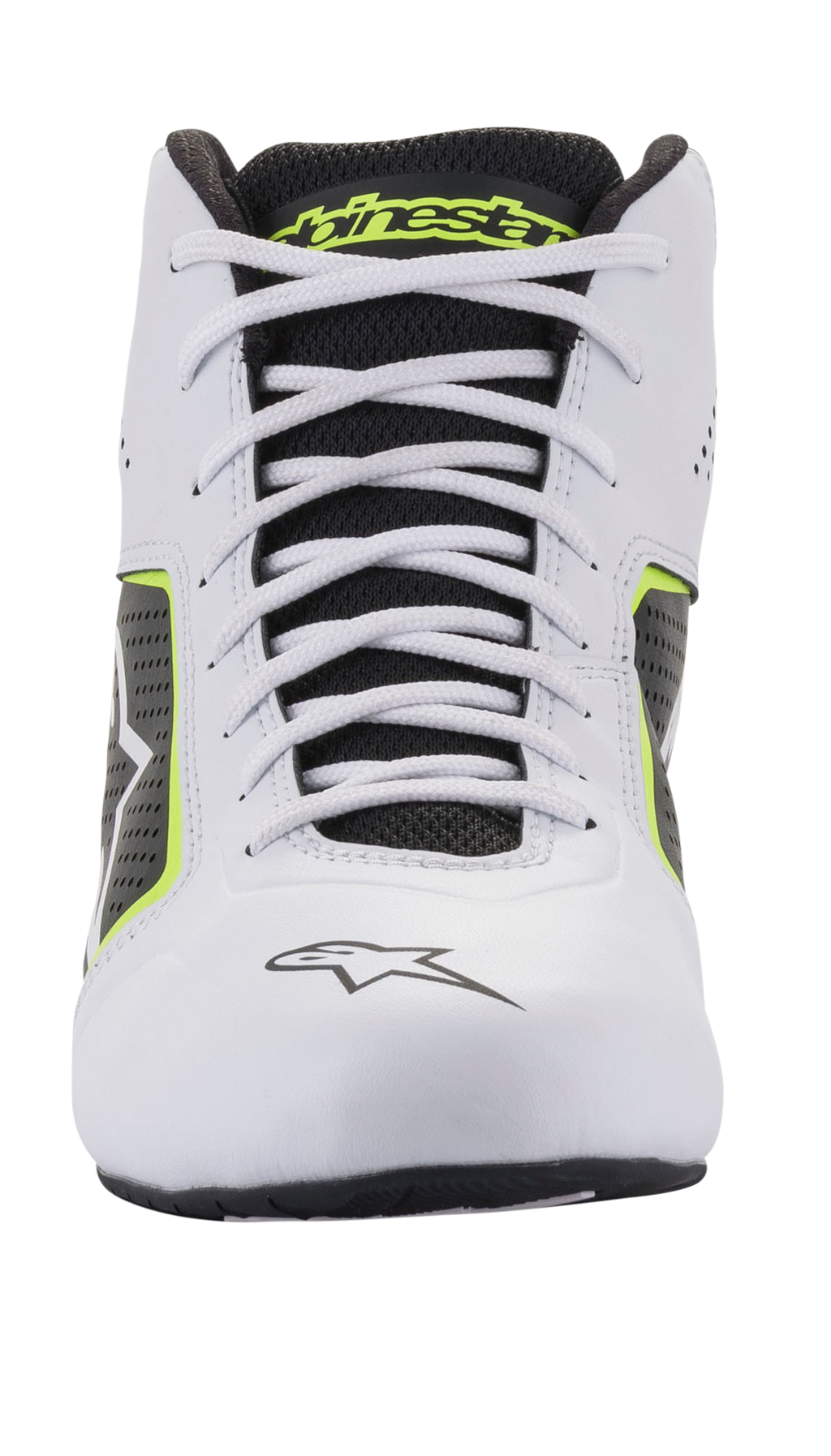 Alpinestars Tech-1 K Start V2-skor, kartingskor, vita, svarta och fluoriserande gula, vy framifrån med vita skosnören, svart plös i mesh med gul logotyp och vit mikrofiberkonstruktion med perforerade sidopaneler.
