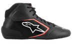 Alpinestars Tech-1 K Start V2-skor, kartingskor, Asphalt Black och Orange Fluo, sidoprofil med ovandel i mikrofiber med laserperforeringar, vit Alpinestars-logotyp med orange kontur och svarta skosnören