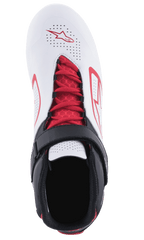 Alpinestars Tech-1 K V2-skor, kartingskor, vit, svart och röd, vy ovanifrån med röda skosnören och ett svart kardborreband, perforerad vit ovandel med röda Alpinestars-logotyper, designade för andningsförmåga och stöd