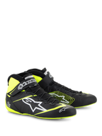 Alpinestars Tech-1 Z V3-skor FIA, racingskor för bilsport, svarta och neongula, med vit Astars-logotyp, snabbsnörningssystem och ankelrem, hög läderdesign för professionell motorsport