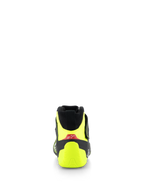 Alpinestars Tech-1 Z V3-skor FIA, racingskor, svarta och fluorescerande gula, vy bakifrån som visar fluorescerande gul hälkappa och röd accent med vit logotyp, professionella motorsportskor