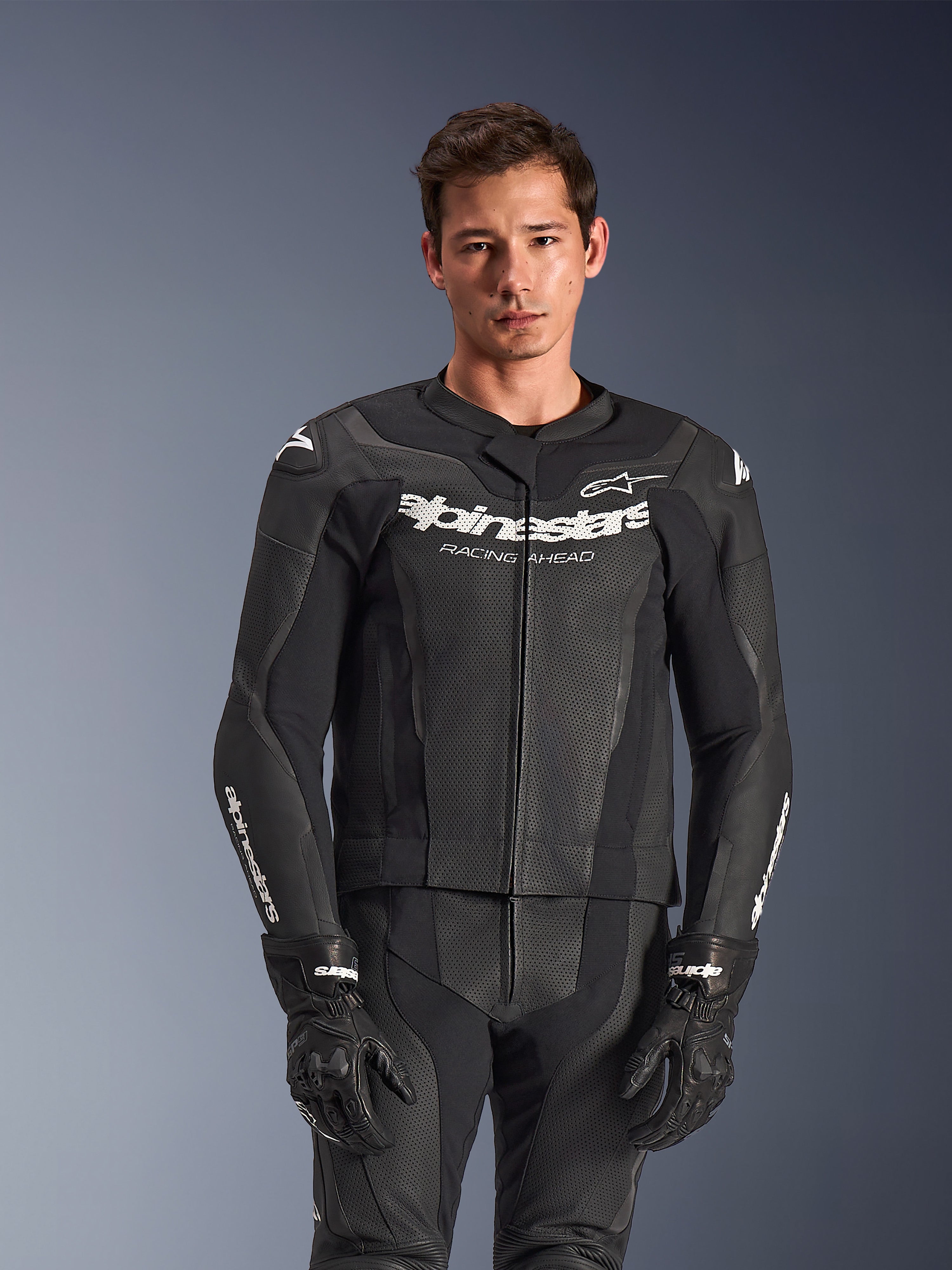 GP Force V2 - Svart Motorcykel Skinnställ | Alpinestars®
