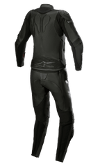Alpinestars Stella GP Plus 2-delat skinnställ för dam, Black Metallic Gray, baksida som visar en strömlinjeformad design med accordion-stretchpaneler, skyddande läderkonstruktion och Alpinestars-logotyp på ländryggen, specifikt anpassad för en racingpassform för damer.