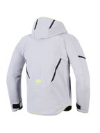 Alpinestars Aeroshell Waterproof Jacket, Mid Gray Yellow Fluo, baksida av en motorcykeljacka med huva, ljusgrå softshell-textil med svarta diagonala detaljer, neongul ASTARS-logotyp på nedre ryggen, modern sportfokuserad design.