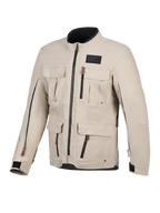 Alpinestars Borrego Drystar®-jacka, motorcykeljacka, varmgrå, vy framifrån med flera cargo-fickor, svarta dragkedjor med bruna dragflikar, vaxad canvas-textur och en svart logotyp-patch på bröstet.