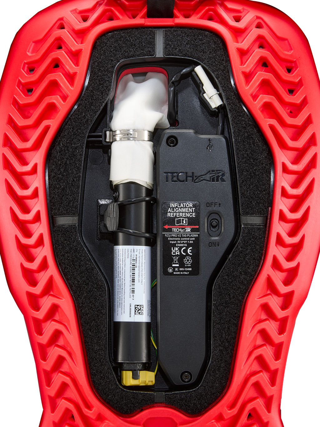 Alpinestars Tech-Air 5 Plasma reservpatron för airbag, svart ECU och vit uppblåsare i ett rött ribbat skal