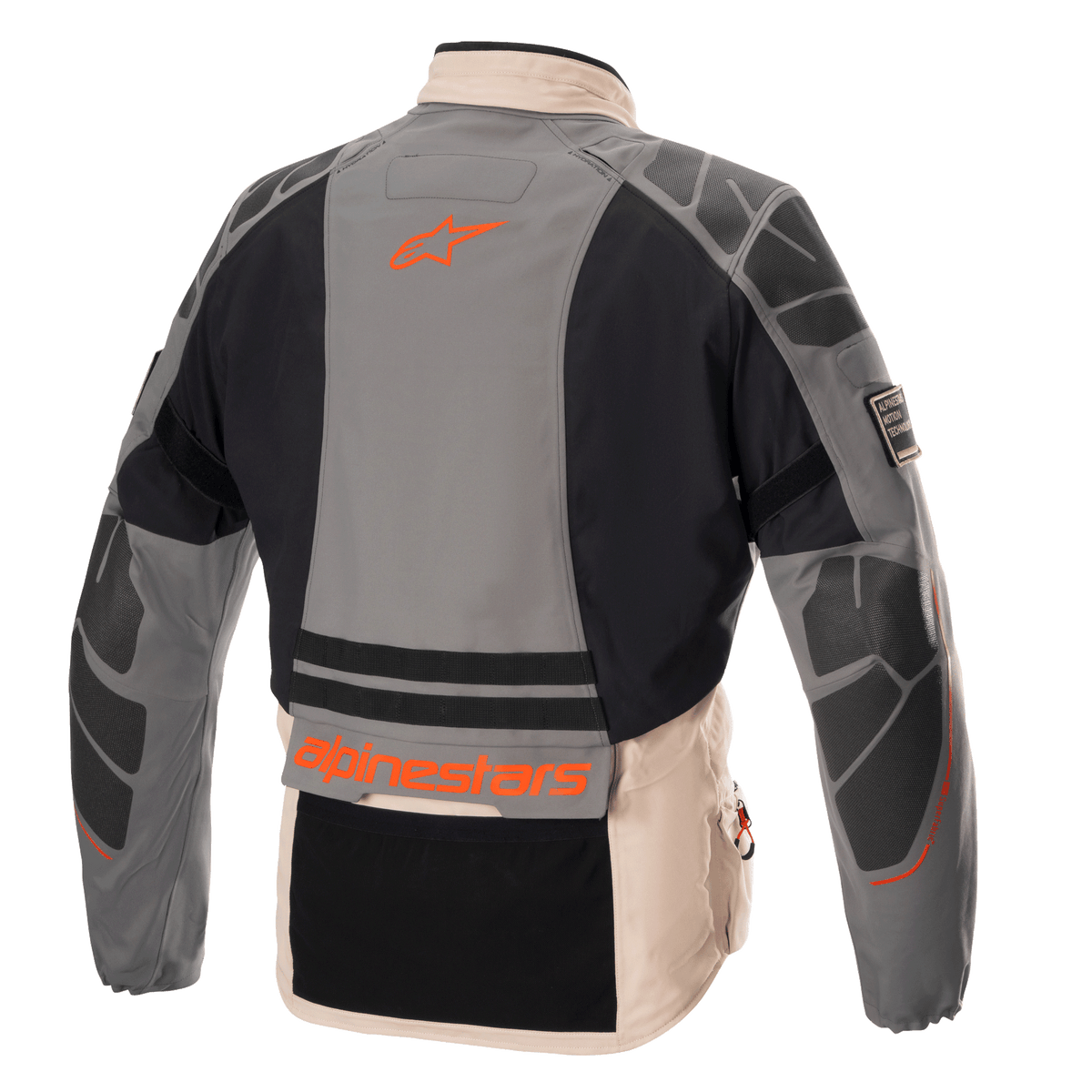 Alpinestars AMT-10R Drystar® XF-jacka, äventyrsmotorcykeljacka, grå, ljusbrun och orange, baksida som visar skyddande axel- och armbågsförstärkningar, orange Alpinestars-logotyp, modulär allvädersdesign i textil