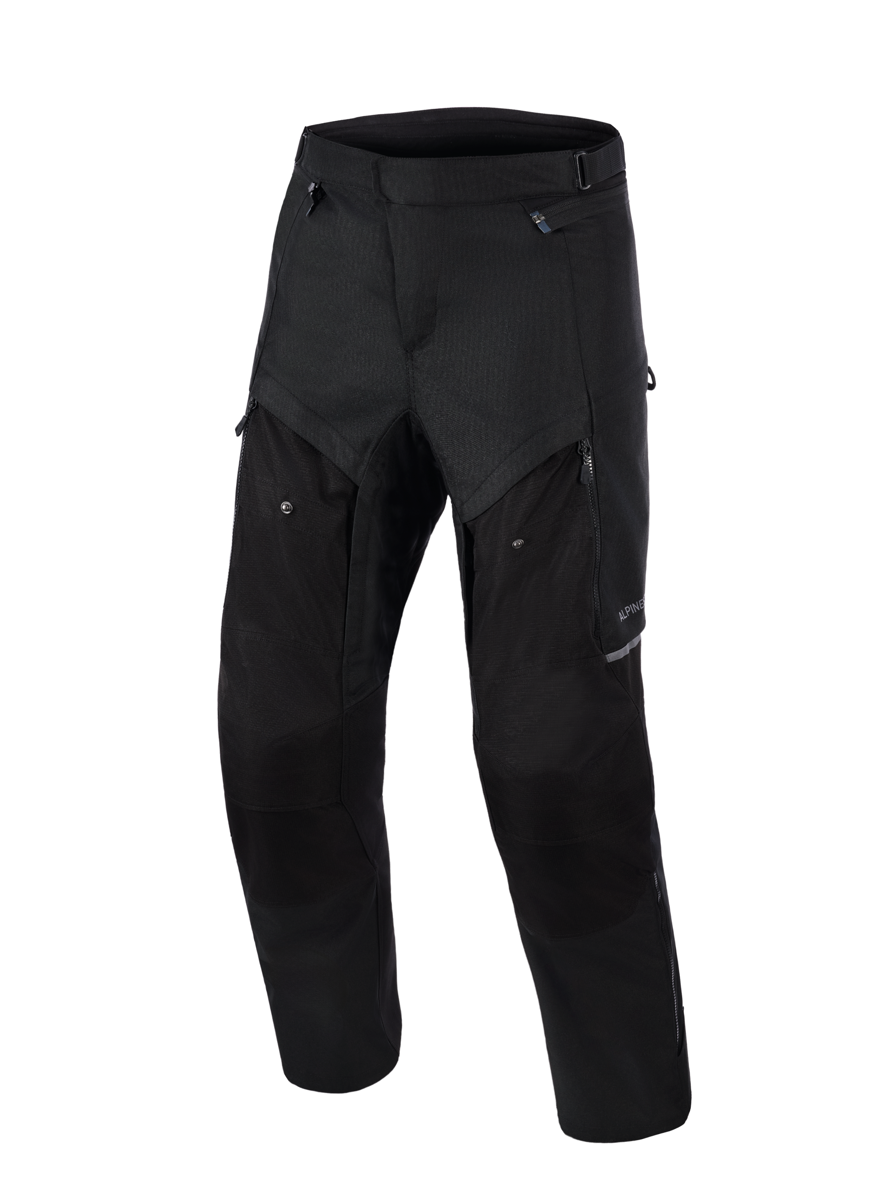 Alpinestars Cusco Drystar® Byxor, äventyrsbyxor för motorcykel, svarta, vy framifrån, med dragkedjeförsedda ventilationspaneler på låren, slitstark ripstop-textilkonstruktion och ergonomisk design för touring- och äventyrskörning