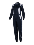 Alpinestars Stella GP Pro Comp V2 racingoverall, FIA-godkänd racingoverall för damer, svart, asfaltgrå och vit, långärmad med hög krage, vita logotyper på axlar och smalben, justerbart midjebälte, elastiska muddar, aerodynamisk design för professionell motorsport