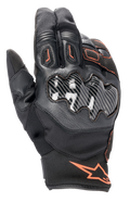Alpinestars SMX-1 Drystar® handskar, motorcykelhandskar, svarta med röd-fluo accenter, knogskydd med kolfibereffekt, kort manschett, konstruktion i läder och textil, vattentätt Drystar®-membran