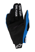 Alpinestars 2025 Radar Pro-handskar, motocrosshandskar, blå och svarta, vy av handflatan i svart syntetmocka, vit "ONE GOAL ONE VISION" tryckt på fingrarna, vit Alpinestars-logotyp vid handleden, lättviktsdesign för off-road racing
