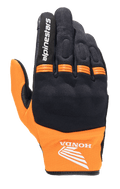 Alpinestars Honda Copper Glove, lätt urban motorcykelhandske, svart och orange, med Honda-vinglogotyp på handleden, Alpinestars-text på pekfingret, mesh-konstruktion och orangea dragspelspaneler på knogarna.