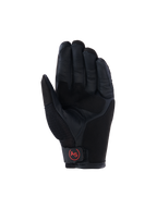 Alpinestars Manti Air-handskar, adventure-motorcykelhandskar, svarta, vy av handflatan med förstärkt läder i handflatan, ventilerande mesh på tummen och röd cirkulär "AS"-logotyp vid handledsstängningen.