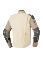 Alpinestars Nazca 3L GORE-TEX PRO Jacka, Walnut Rock Brown, sedd bakifrån med beige ryggpanel och bruna ärmar, mörkgrå förstärkningar på axlar och armbågar, röda detaljer på dragkedja och logotyp, hållbar motorcykelutrustning för äventyr och touring