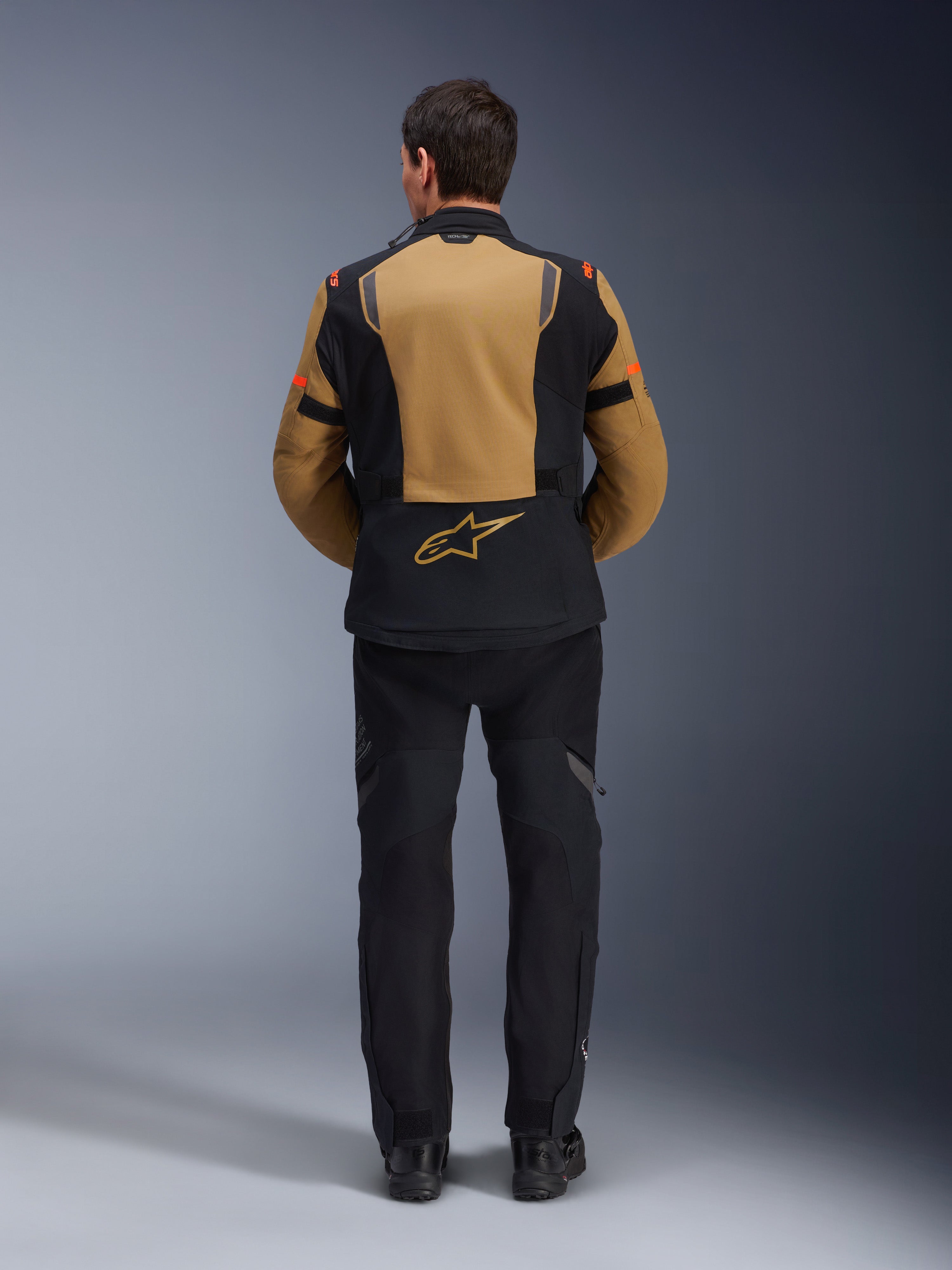 ST-7 2L Gore-Tex - Brown Motorcycle Jacket | Alpinestars®