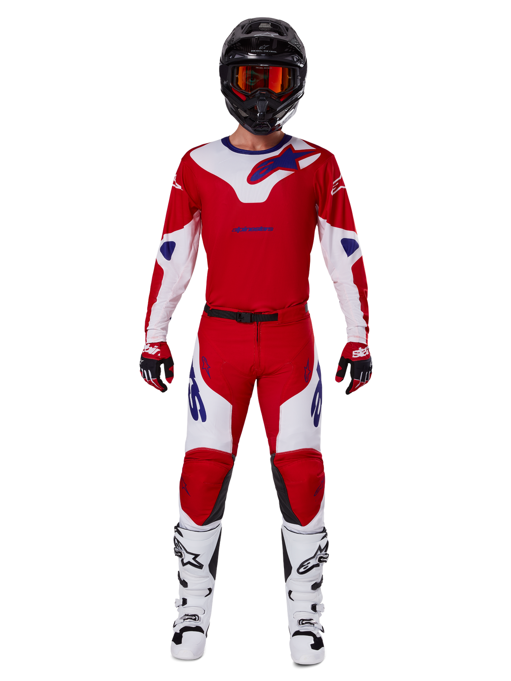 Alpinestars 2025 Racer Veil-byxor och komplett motocrossutrustning, klarröd och vit med blå detaljer, med matchande tröja, svart hjälm med orange goggles, vita och svarta stövlar samt röda handskar, koordinerad prestandalook för terrängkörning