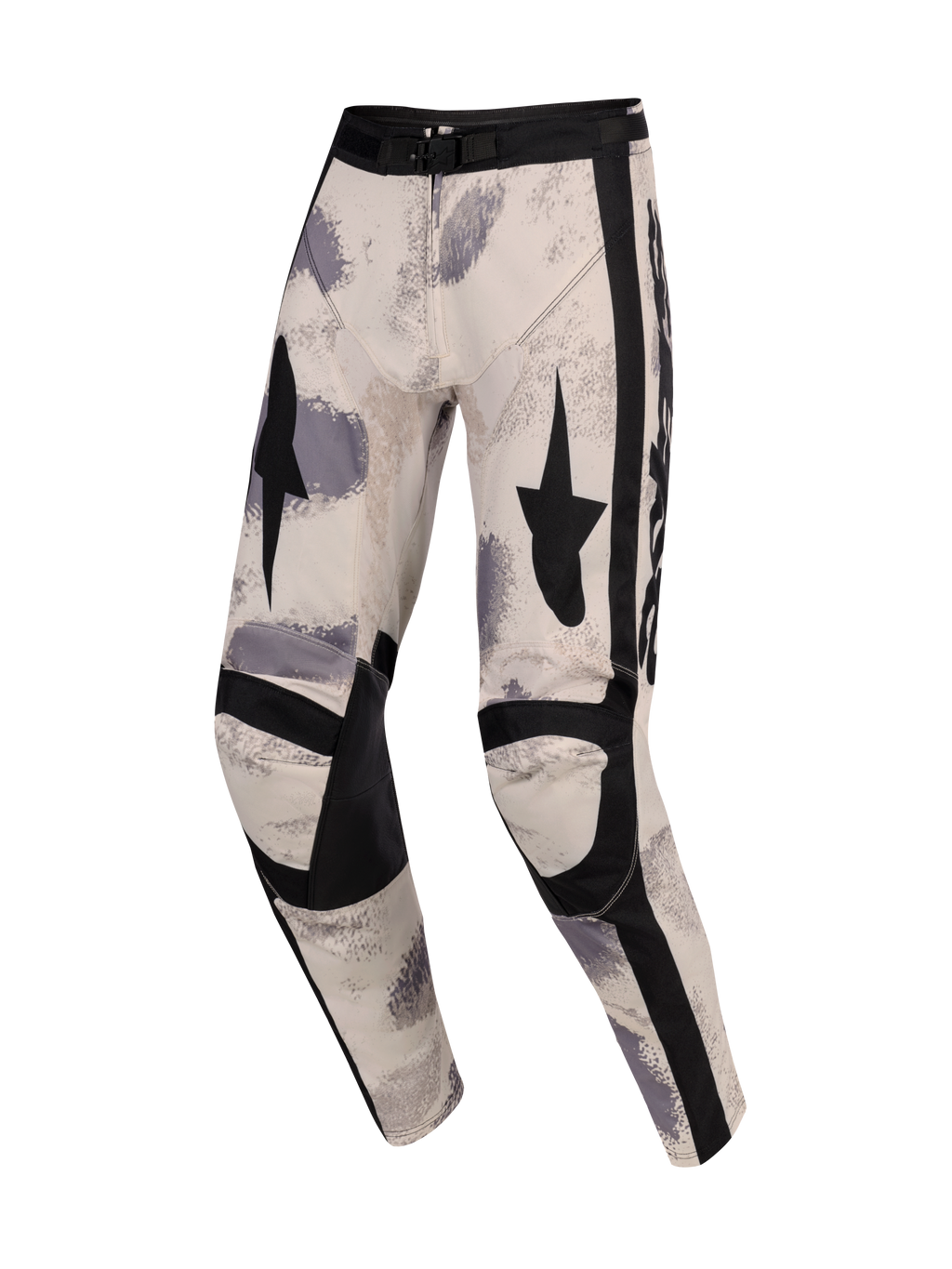 Alpinestars 2026 Racer Lahnd-byxor, motocrossbyxor, Sand Camo, med off-white bas och grå och svarta penseldragsmönster, svarta stjärngrafiker på låren, förstärkta svarta knäpaneler och justerbart midjespänne, ergonomisk design för terrängkörning